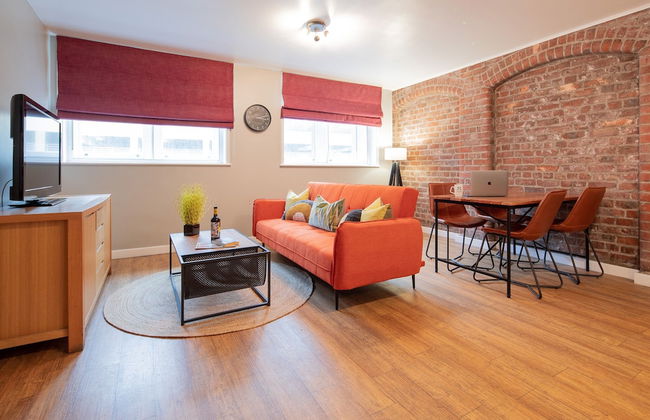 High Street Town House - Photo 48