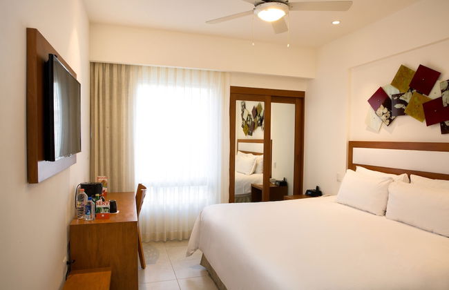 Ambiance Suites Cancun - Photo 12