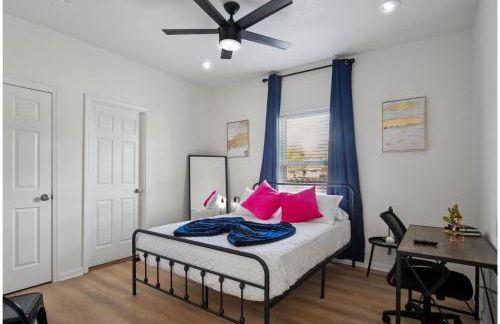 Peaceful Stays with Easy Access to Downtown - Foto 21