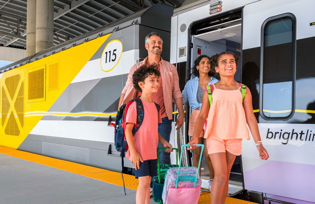 Trem de alta velocidade Brightline entre Boca Raton e Orlando - Foto 4