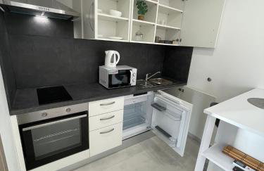 Modern Studio Apartment Iva with Balcony, Free Parking & Wi-Fi, Zadar - Foto 12