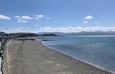 Bron Eryri - Our Cosy House opposite the entrance to Portmeirion! - Foto 13