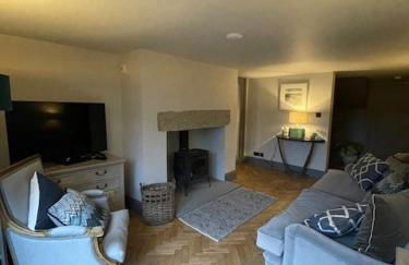 Harrogate Hidden Stay, Elegant central apartment with free parking - Foto 8