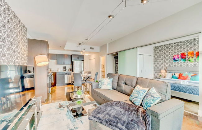 Luxury Condo With City Views Near Stampede Park - Photo 2