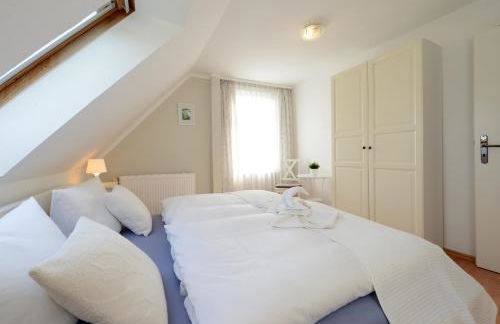 Ferienhaus für 8 Personen mit Kamin & Terrasse - Foto 16