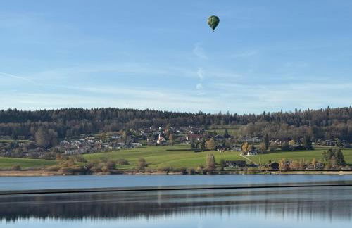 Chalet Charmant rénové au bord du Lac St Point - Foto 11