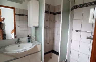 Maison avec grand terrain à 2 pas de la mer - Foto 2