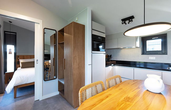 Waterfront Stay w/ Pets - Photo 8