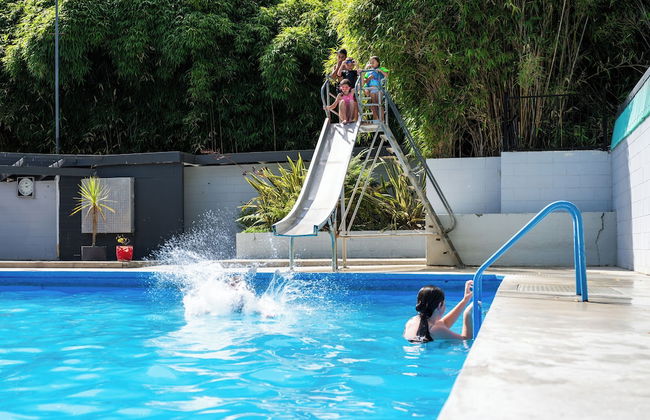 Opal Hot Springs & Holiday Park - Photo 38