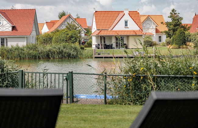 Beautiful Villa With Sauna and Rowing Boat, 400 m From the sea - Photo 33