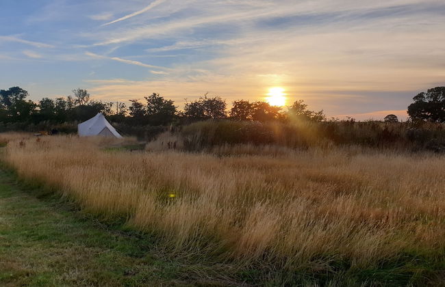 5m xl Bell Tent With log Burner, Near Whitby - Foto 8