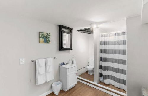 Broadmoor Bungalow - Both Units - Foto 69