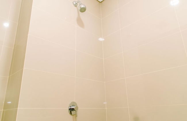 Warm And Cozy Studio Room Apartment At B Residence - Foto 6