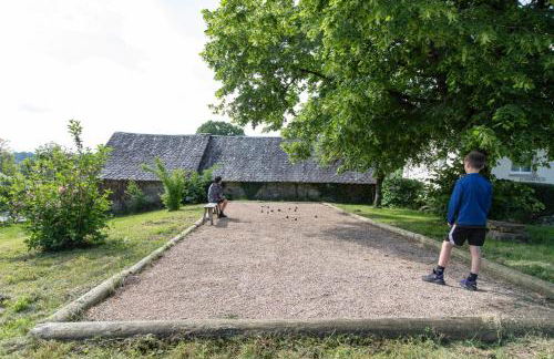 Gîte Chabrignac, jacuzzi et sauna privatif, piscine chauffée partagée, Wifi, salle de jeux - Foto 16
