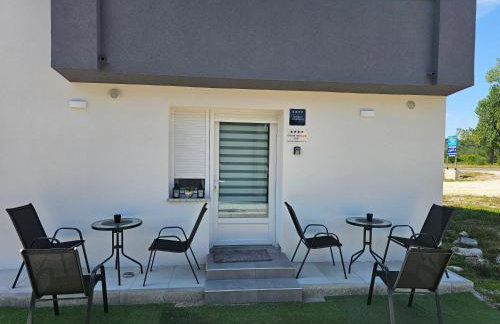 ENA 1&2 apartments-free parking 2200 m2-truck,trailer,boats friendly-EASY D1 access - Foto 24