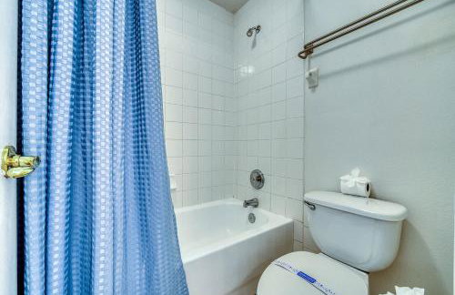 Private Pool Getaway Near Theme Parks - Foto 24