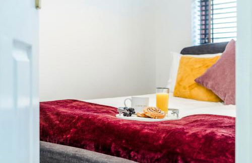 Free parking, Private Garden and Netflix, Charming Elegant 2 bedroom House Nottingham - Photo 45