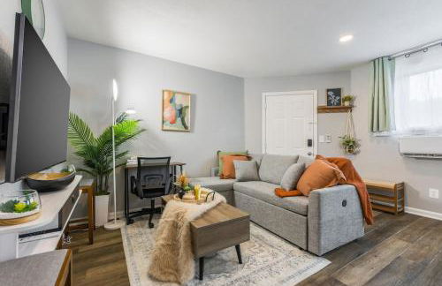 Escape to Bliss Relax in Cozy Style Spacious Suite with Two King Beds - Foto 1