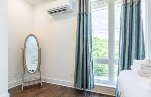 6 Bedroom Quiet Townhome! 6min to Airport & 15min to Downtown! - Foto 28