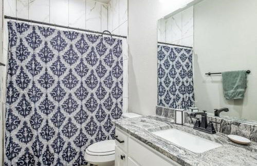 Stunning New Kitchen, Mins to Lake, Gas Firepit, Mins to Glen Rose Medical Center - Foto 23