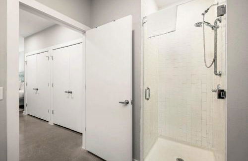 South Lamar Retreat - Sauna, Plunge & Pickleball - Foto 15