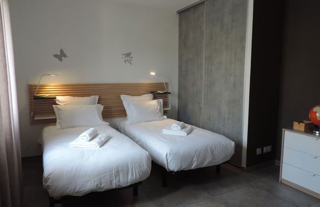 Attractive Holiday Home With Private Pool - Photo 6