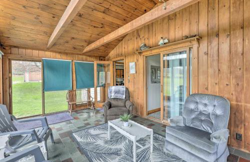 Tasteful Country Home on 5 Acres about 3 Mi to Lake! - Foto 8