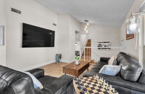 Strip-side Villa Pool, Mini Golf, Casino games - Foto 3