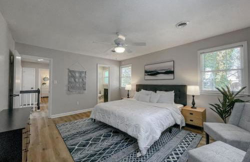 Fenced-In 4 BR 2mi North Hills, Garage, Storage - Foto 6