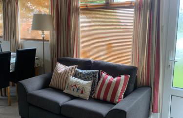 Dartmouth 2 Bed Detached Chalet 144 Norton Park - Foto 9