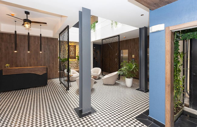 The Acapella Condo by Acomodo - Photo 24