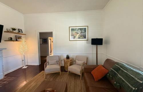 Charming 2-Bedroom 1 Bath Near Everything - Foto 17