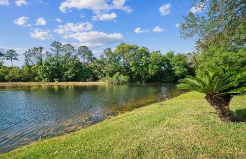 Pondside Perch - Your Waterfront Retreat home - Foto 47