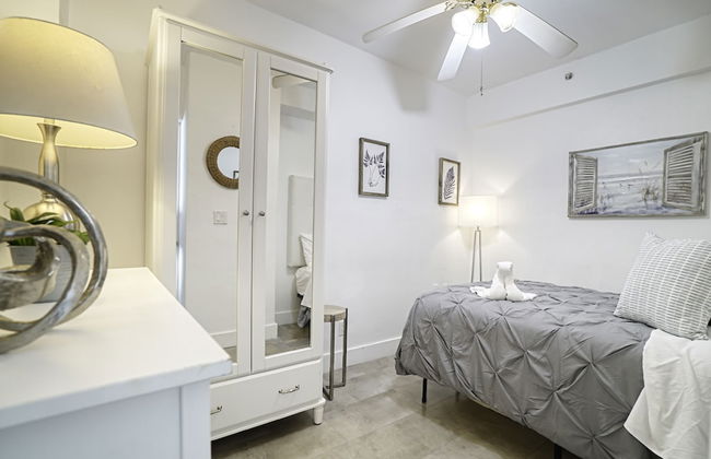 Deluxe Studios and Apartments at the Casablanca - Photo 102