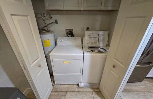 NEW! HUGE 5BR Mountain Views Game Room Hot Tub Lawn Games BBQ - Photo 66