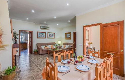 Nice Home In Córdoba With Wifi - Foto 19