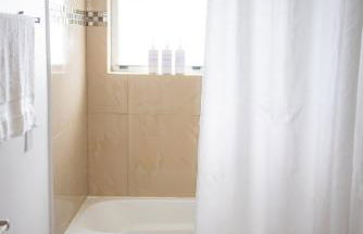 Lux 3 bedroom townhouse 1 block from the beach - Photo 33