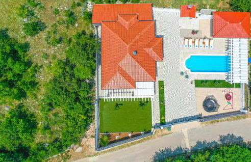 Awesome Home In Kamenmost With Jacuzzi - Foto 21