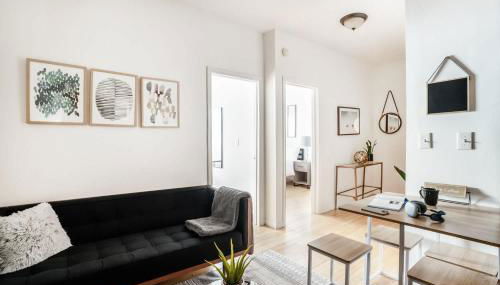 102-1A Best Value 2BR Apt Near Central Park - Foto 2