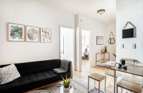 102-1A Best Value 2BR Apt Near Central Park - Foto 2