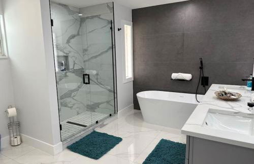 Cozy 2 BR Waterfront home with Heated Pool - Foto 9