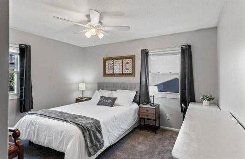 Tranquil 2BR Apt Mpls - 8073 Apt 1 - Foto 23