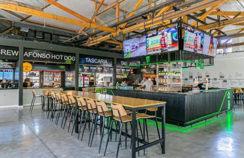 Studios Tower by Viva - Prédio com piscina e estacionamento no centro de Floripa - Photo 8