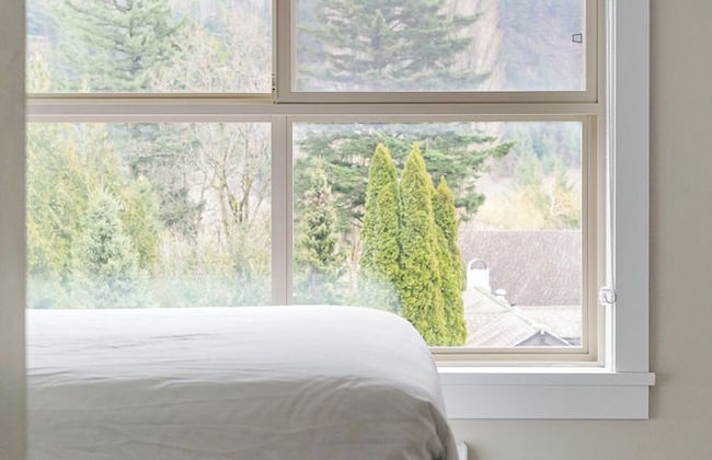 Rooftop Paradise Luxe 2BR Lake Views - Photo 8