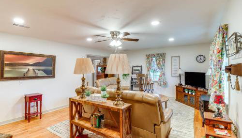 Historic Greers Ferry Home Less Than 2 Mi to Shiloh Marina - Foto 4