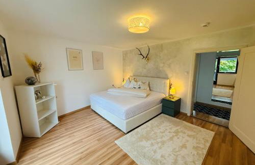 Wunderschöne und sehr saubere Ferienwohnung - Photo 1