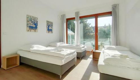 Tolstov Apartments - City Apartments with 2 , 3 and 6 Rooms - 15 Min to Messe DUS and Old Town DUS - Foto 1