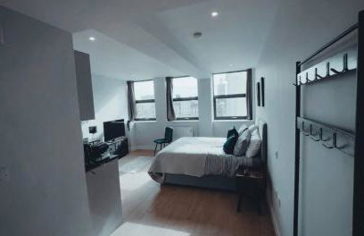 Market Haven Kingsize Studios Town Centre with Netflix, Business & Leisure travellers, multiple units available - Photo 38