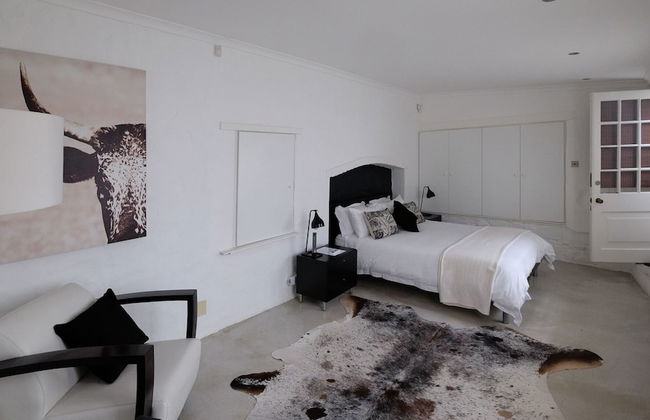 Purple House - Photo 3