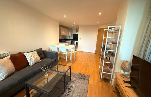 Modern Riverside Gem - Foto 5